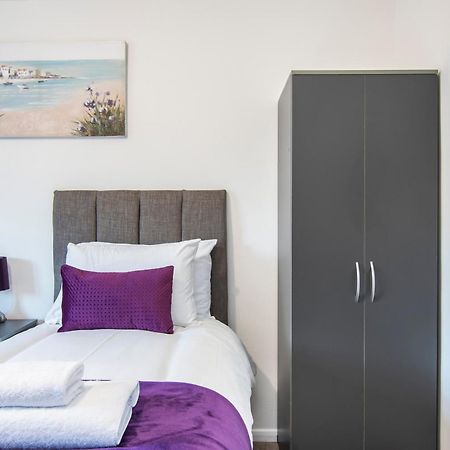 Onsitestays - Cosy 2-Bedroom Apartment With Private Entrance & Long Stay Prices Gravesend Eksteriør bilde