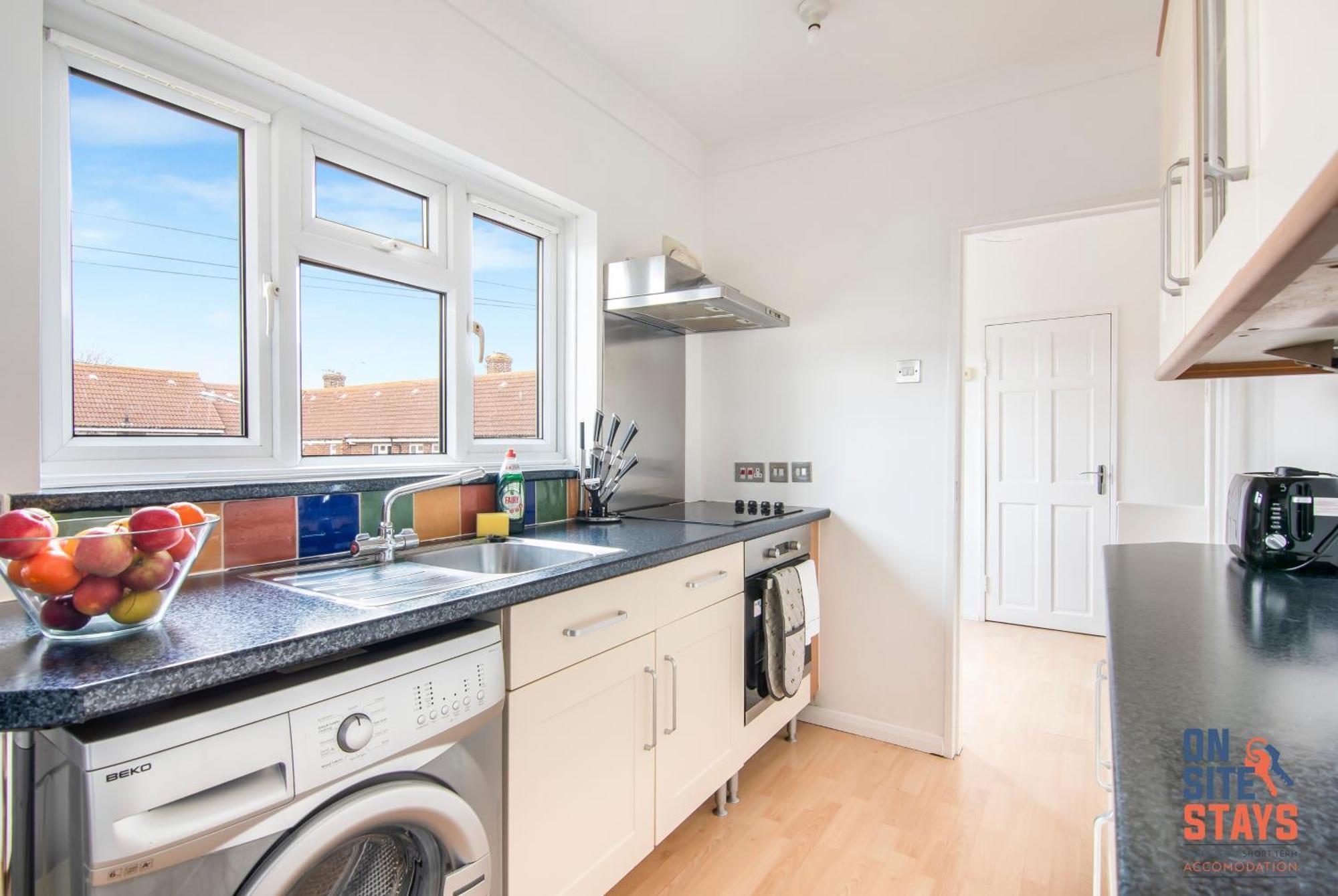 Onsitestays - Cosy 2-Bedroom Apartment With Private Entrance & Long Stay Prices Gravesend Eksteriør bilde